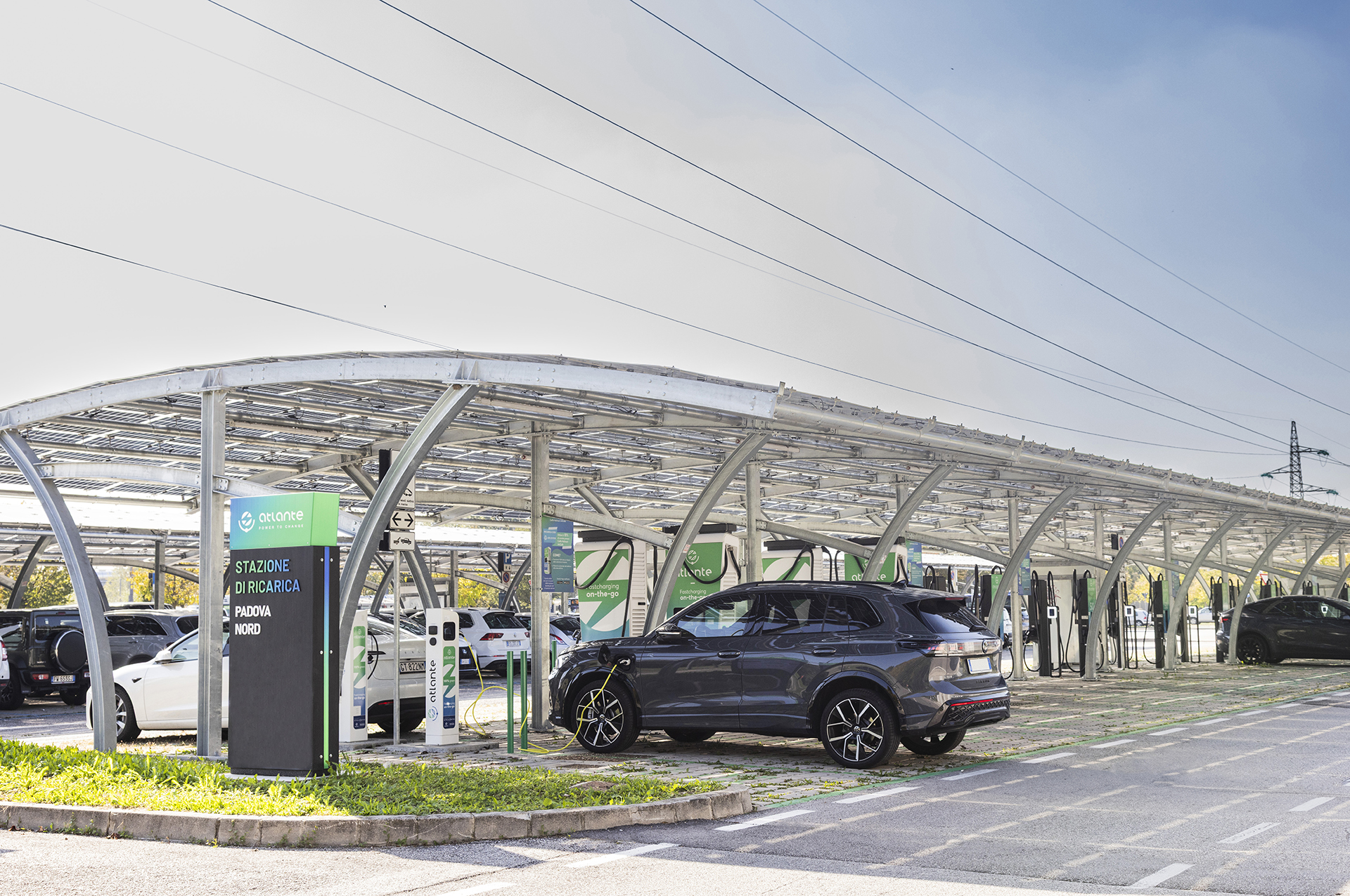 The Hub of the future opens in Padua: Atlante and Dolomiti Energia inaugurate a solar-powered charging station with integrated energy storage active on energy markets